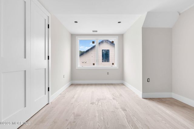 23 Wicker Place, Morganville, NJ 07751