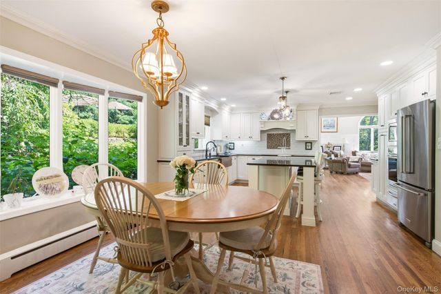 4 Jefferson Landing Circle, Port Jefferson, NY 11777