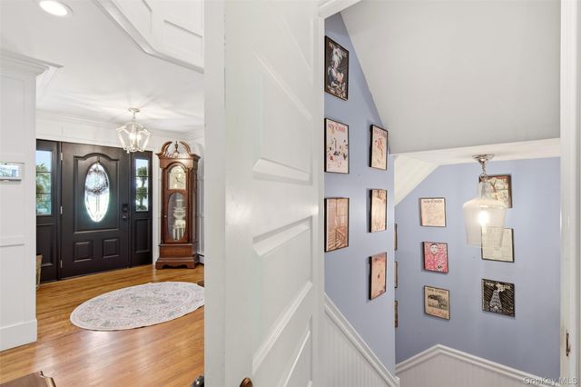 4 Jefferson Landing Circle, Port Jefferson, NY 11777