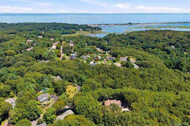 4 Jefferson Landing Circle, Port Jefferson, NY 11777