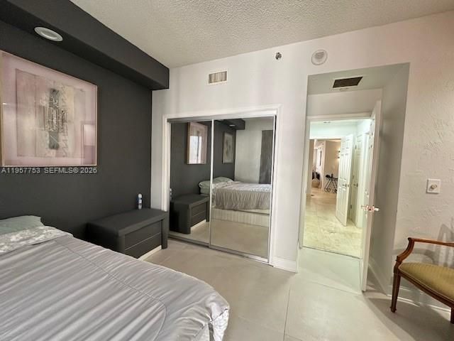 3900 Island Blvd B-303, Aventura, FL 33160