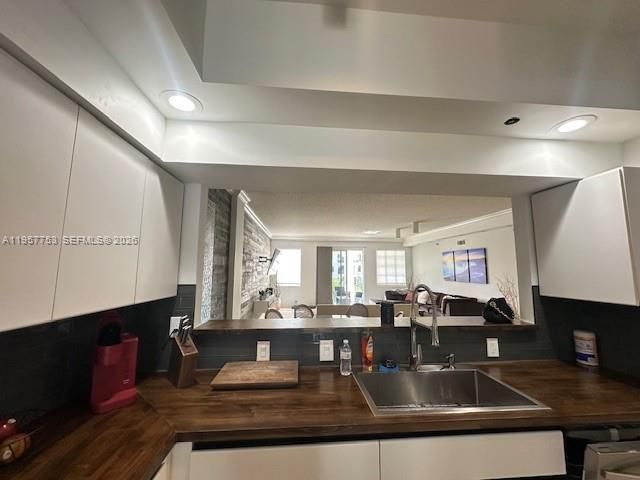 3900 Island Blvd B-303, Aventura, FL 33160