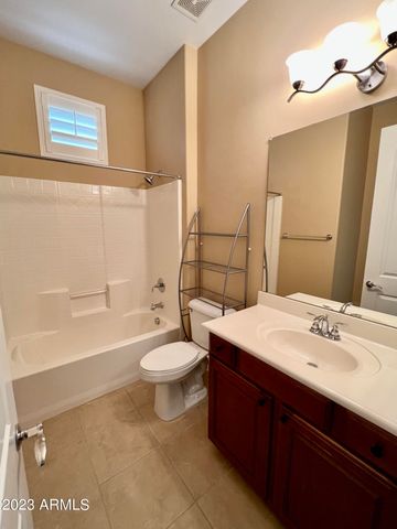 121 N CALIFORNIA Street 12, Chandler, AZ 85225