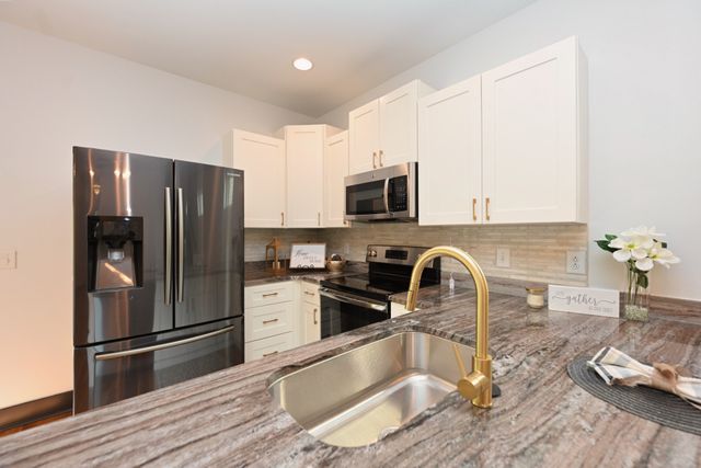 178 Shiaway Ct, Nashville, TN 37217