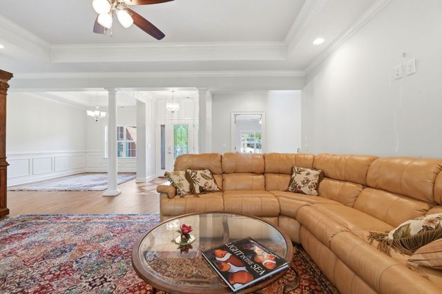 1071 Forest Dr., Conway, SC 29526