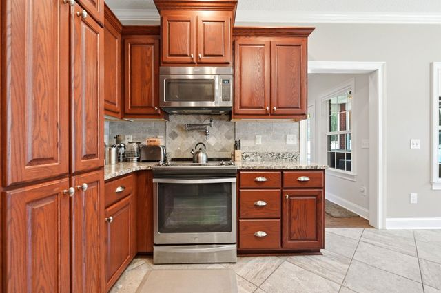 1071 Forest Dr., Conway, SC 29526