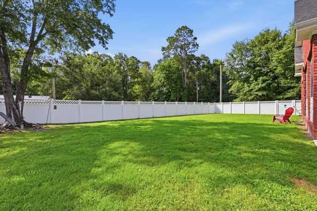 1071 Forest Dr., Conway, SC 29526
