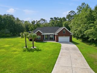 1071 Forest Dr., Conway, SC 29526