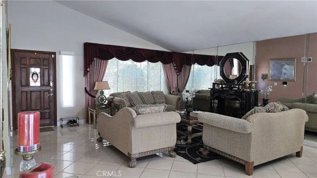 8467 Penfield Avenue, Winnetka, CA 91306