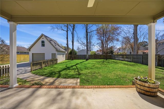 613 Royal Grant DR, Chesapeake, VA 23322