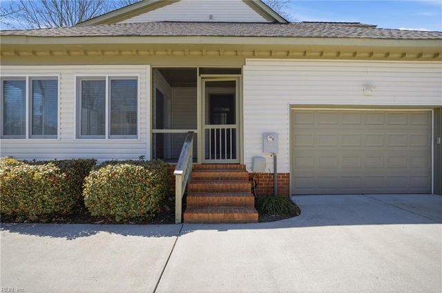 613 Royal Grant DR, Chesapeake, VA 23322