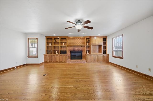 613 Royal Grant DR, Chesapeake, VA 23322