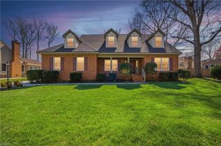 613 Royal Grant DR, Chesapeake, VA 23322