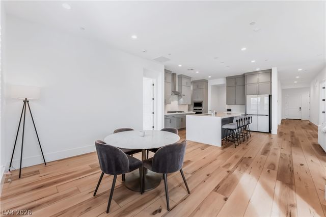 10239 Meandering Dell Avenue, Las Vegas, NV 89166