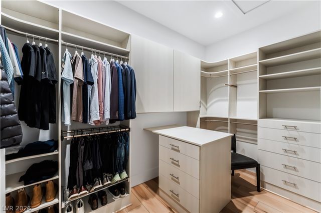 10239 Meandering Dell Avenue, Las Vegas, NV 89166