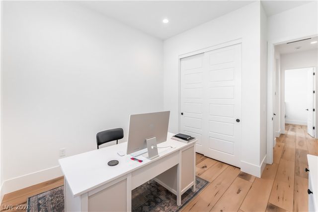 10239 Meandering Dell Avenue, Las Vegas, NV 89166