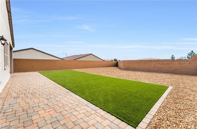 10239 Meandering Dell Avenue, Las Vegas, NV 89166