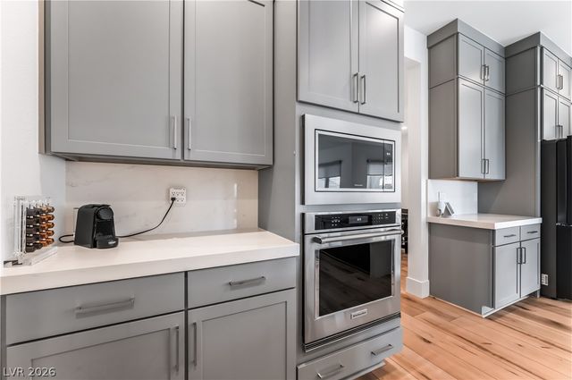 10239 Meandering Dell Avenue, Las Vegas, NV 89166