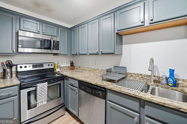 1106 Madison Lane SE, Smyrna, GA 30080