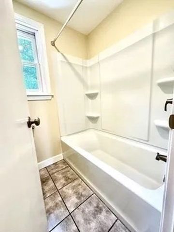 3 Pleasant Ct R, Medfield, MA 02052