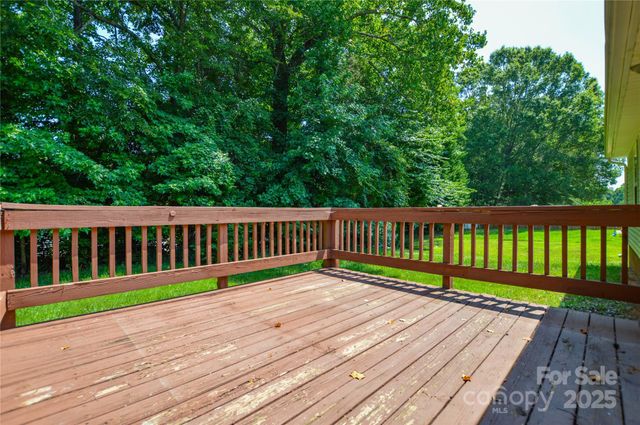 676 Rebecca Jane Drive, Mooresville, NC 28115
