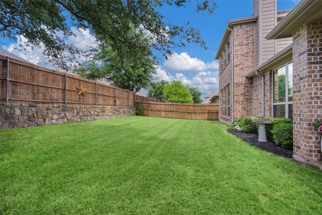 5204 Fringetree Drive, Mckinney, TX 75071
