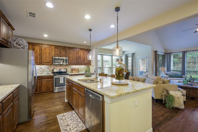 5204 Fringetree Drive, Mckinney, TX 75071