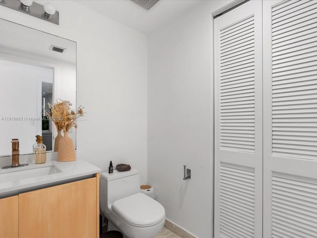 488 NE 18th St 4610, Miami, FL 33132