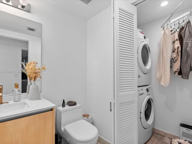 488 NE 18th St 4610, Miami, FL 33132