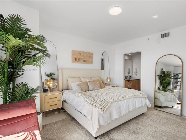 488 NE 18th St 4610, Miami, FL 33132