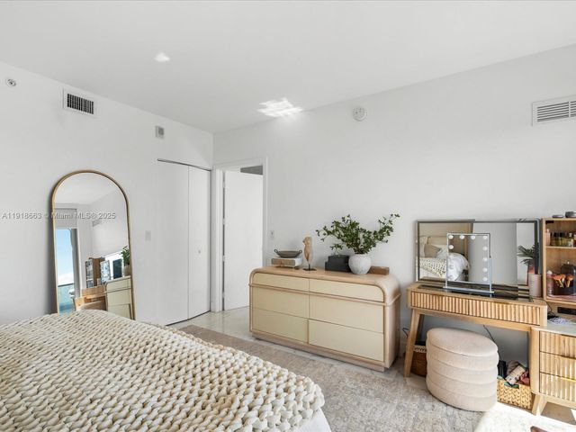 488 NE 18th St 4610, Miami, FL 33132