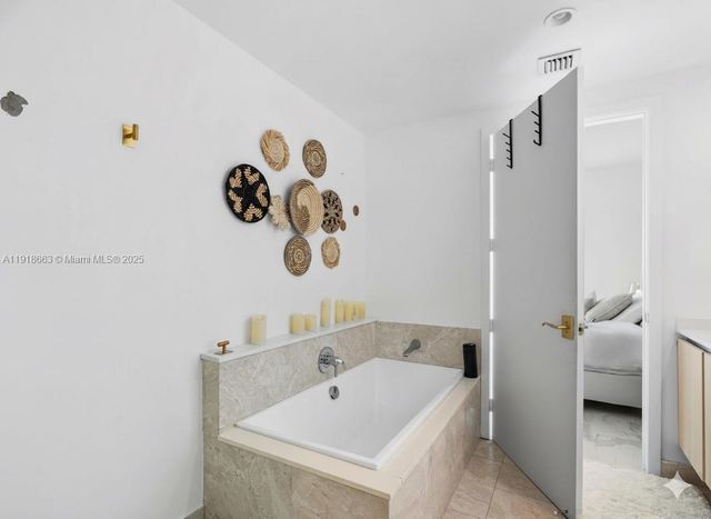 488 NE 18th St 4610, Miami, FL 33132