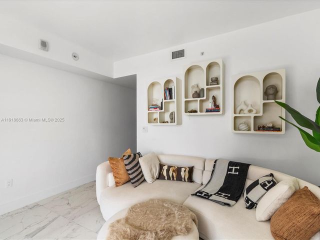 488 NE 18th St 4610, Miami, FL 33132