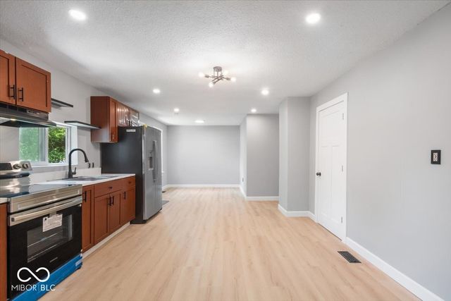 1425 Sharon Avenue, Indianapolis, IN 46222
