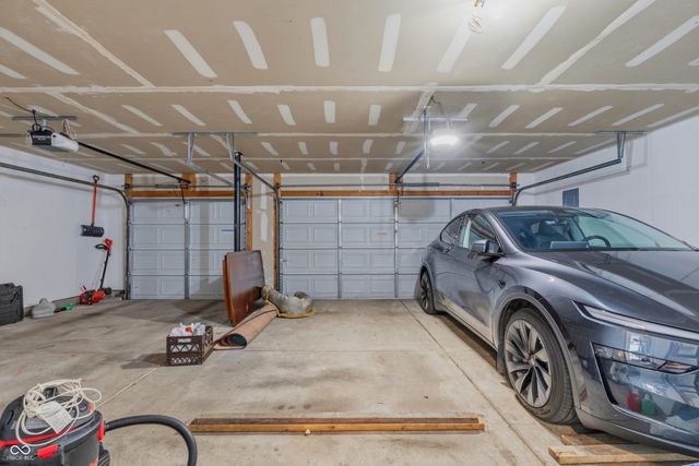 8931 Nest Way, Indianapolis, IN 46231