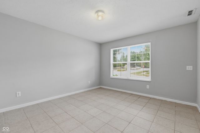 8931 Nest Way, Indianapolis, IN 46231