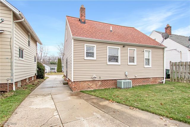 1624 Douglas Road, Wickliffe, OH 44092