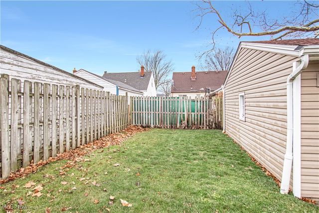 1624 Douglas Road, Wickliffe, OH 44092