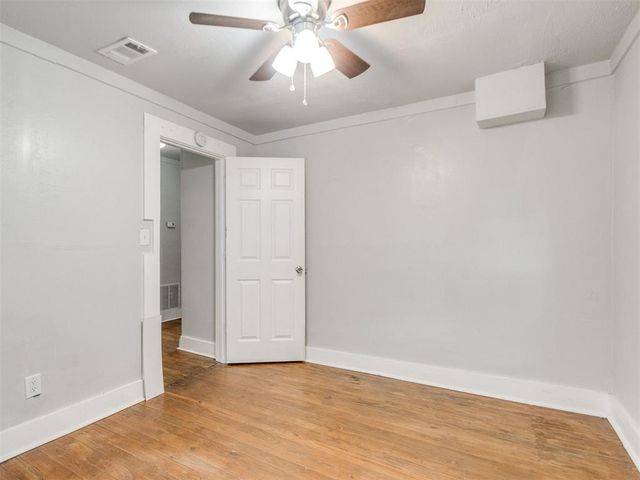 1214 W Logan, Guthrie, OK 73044