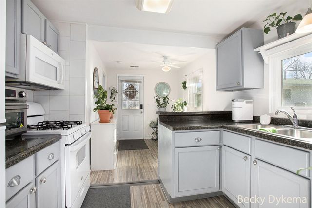 5738 Mount Vernon Avenue, Portage, MI 49024