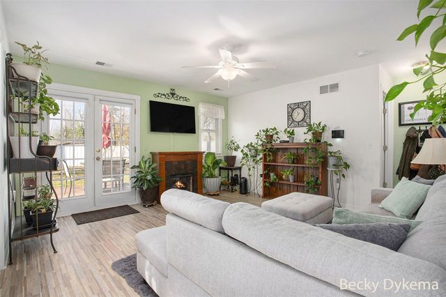 5738 Mount Vernon Avenue, Portage, MI 49024