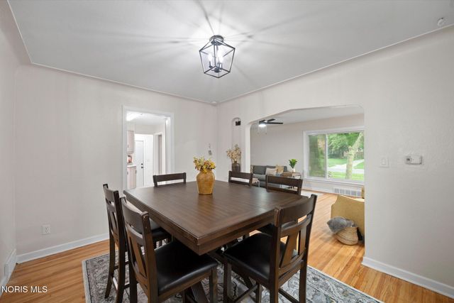 2360 Cheltenham Road, Toledo, OH 43606