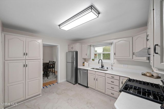 2360 Cheltenham Road, Toledo, OH 43606