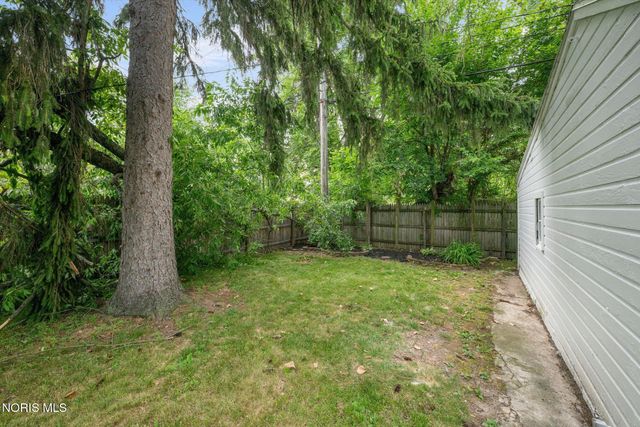 2360 Cheltenham Road, Toledo, OH 43606