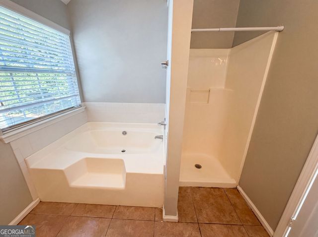 3045 Stonebridge Creek Drive, Lithonia, GA 30058