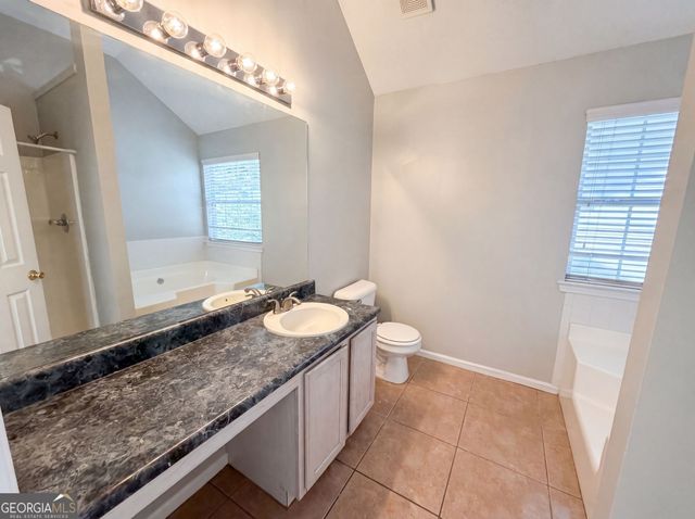3045 Stonebridge Creek Drive, Lithonia, GA 30058