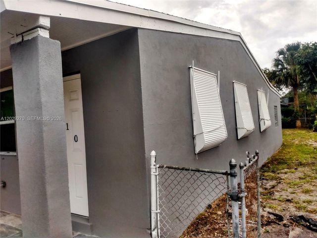 710 52nd Street, West Palm Beach, FL 33407