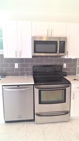710 52nd Street, West Palm Beach, FL 33407