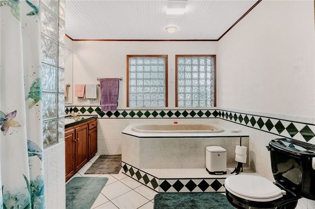 241 Oleander Ave, Corpus Christi, TX 78404