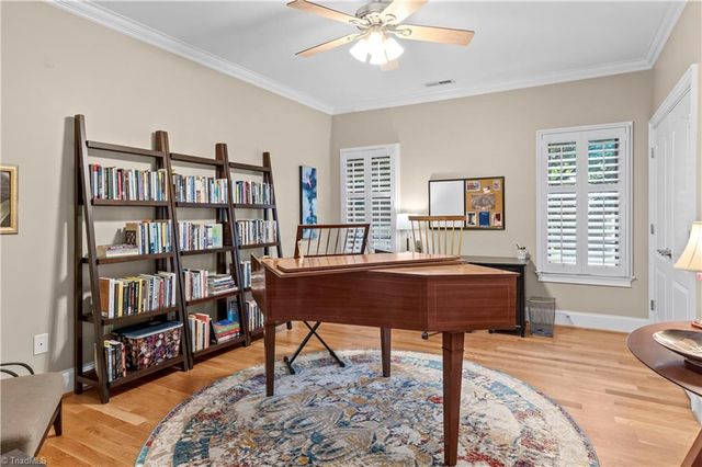 5204 Cedarwood Creek Drive, Winston-salem, NC 27104